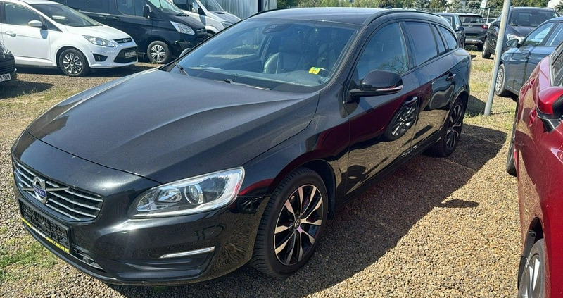 Volvo V60 cena 62500 przebieg: 160500, rok produkcji 2017 z Ozorków małe 22